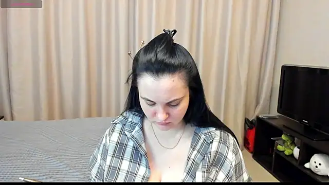Snapshot of AlanaBrox chatting on 05-30-26, 09:23 AlanaBrox online show from 05-30-26, 09:23