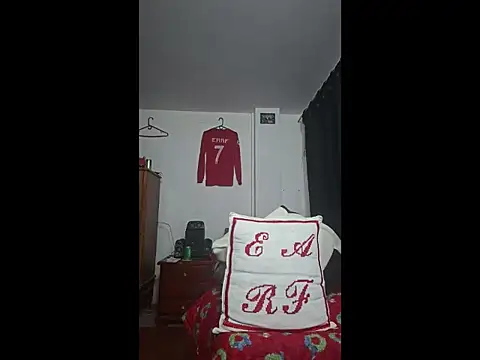 Snapshot of ALBEIROFOOTBALL1992 chatting on 12-21-25, 05:03 ALBEIROFOOTBALL1992 online show from 12-21-25, 05:03