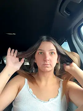 DoriDeluxe66 online show from 10-12-25, 12:15