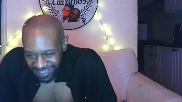 Snapshot of CuzzyB69 chatting on 04-11-26, 12:15 CuzzyB69 online show from 04-11-26, 12:15