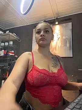 Snapshot of Emiily_W chatting on 01-06-26, 02:10 Emiily W online show from 01-06-26, 02:10