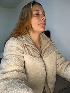 Snapshot of Emiily_W chatting on 03-13-26, 01:51 Emiily W online show from 03-13-26, 01:51