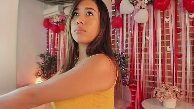 Snapshot of _MeganRain chatting on 02-13-26, 07:37 MeganRain online show from 02-13-26, 07:37