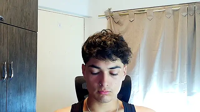 Snapshot of jimmy_class chatting on 12-13-25, 07:53 jimmy class online show from 12-13-25, 07:53