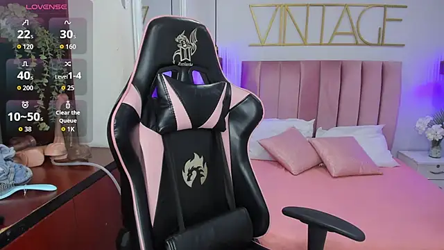 amy-thomson1 online show from 09-22-25, 12:40