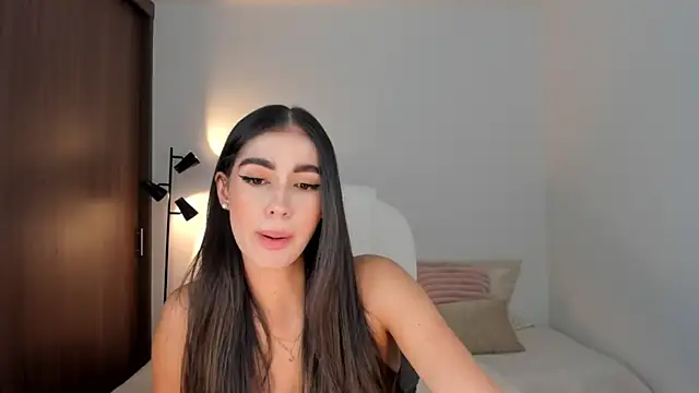 Snapshot of RebeccaBaxter chatting on 09-11-25, 01:06 RebeccaBaxter online show from 09-11-25, 01:06