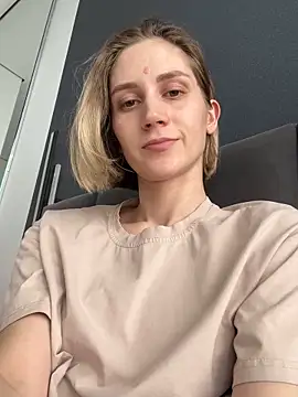 Snapshot of Feral_berry_8133 chatting on 02-16-25, 11:27 Feral berry 8133 online show from 02-16-25, 11:27