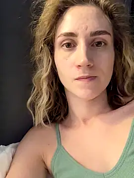 Snapshot of Feral_berry_8133 chatting on 09-26-25, 07:51 Feral berry 8133 online show from 09-26-25, 07:51