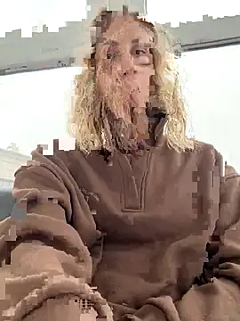 Snapshot of Feral_berry_8133 chatting on 10-10-25, 11:53 Feral berry 8133 online show from 10-10-25, 11:53