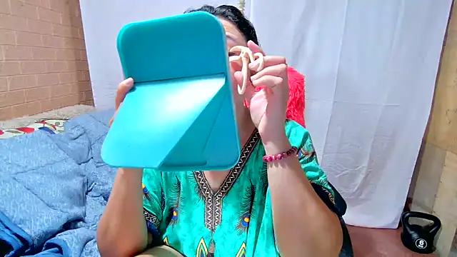 M e c e l online show from 02-20-25, 10:59