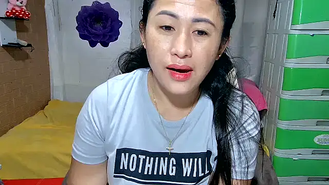 Snapshot of M_e_c_e_l chatting on 04-22-26, 09:05 M e c e l online show from 04-22-26, 09:05