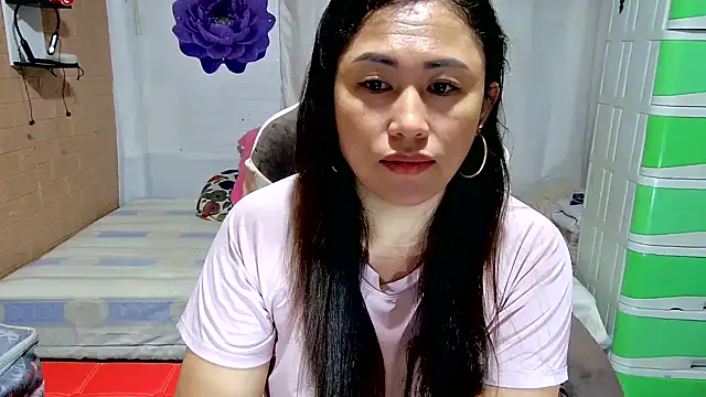 Snapshot of M_e_c_e_l chatting on 05-14-26, 06:47 M e c e l online show from 05-14-26, 06:47