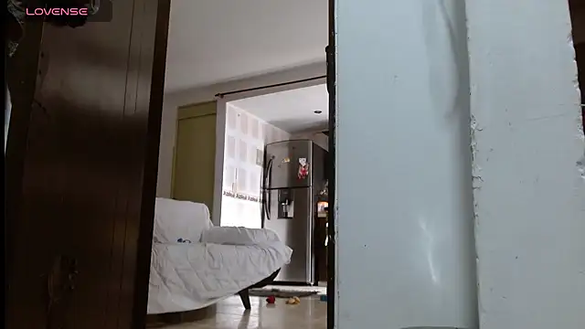 Diosasky online show from 10-11-25, 03:32