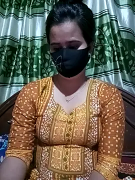 Snapshot of Sexy-Binita chatting on 02-14-25, 09:56 Sexy-Binita online show from 02-14-25, 09:56