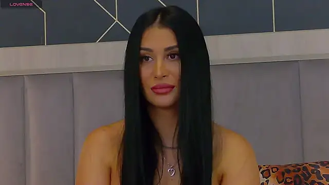 EmyLaveau online show from 01-28-25, 06:05