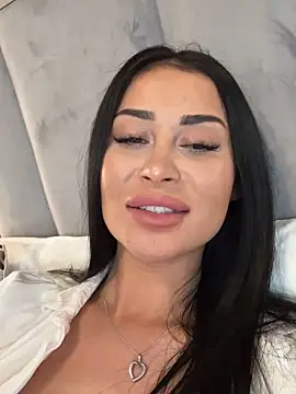 EmyLaveau online show from 03-11-25, 12:06