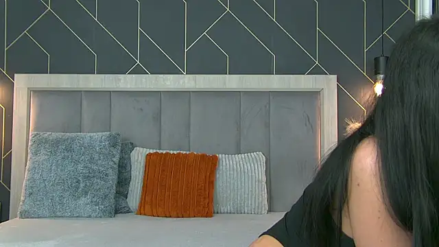 EmyLaveau online show from 03-30-26, 05:19