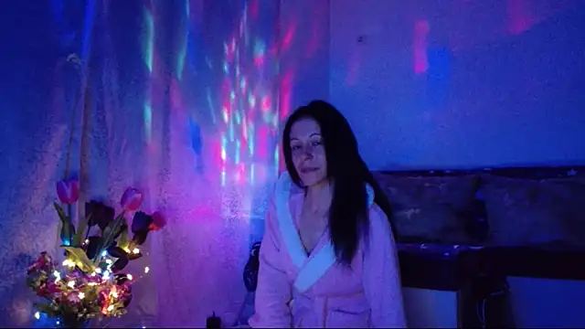 Snapshot of ElysaSun chatting on 02-19-25, 12:25 ElysaSun online show from 02-19-25, 12:25