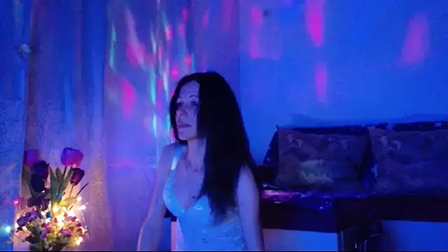 Snapshot of ElysaSun chatting on 03-16-25, 08:11 ElysaSun online show from 03-16-25, 08:11