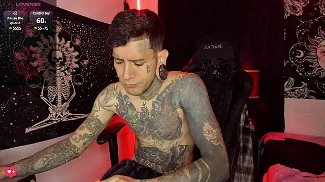 Snapshot of josh__ackerman chatting on 02-22-25, 02:50 josh ackerman online show from 02-22-25, 02:50