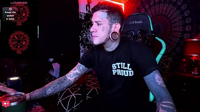 Snapshot of josh__ackerman chatting on 09-23-25, 03:37 josh ackerman online show from 09-23-25, 03:37