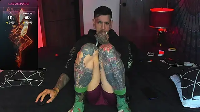 Snapshot of josh__ackerman chatting on 12-15-25, 12:53 josh ackerman online show from 12-15-25, 12:53