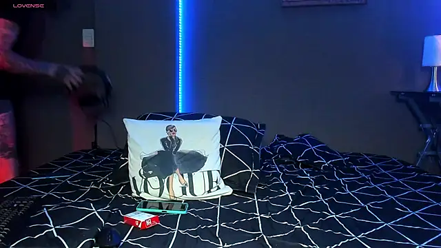 Snapshot of josh__ackerman chatting on 04-01-26, 09:43 josh ackerman online show from 04-01-26, 09:43