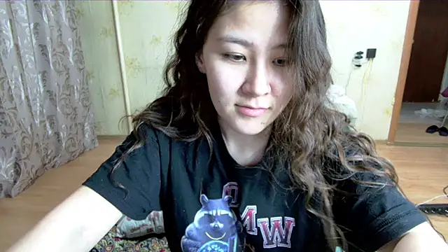 Snapshot of Riz_girl chatting on 03-07-26, 08:17 Riz girl online show from 03-07-26, 08:17