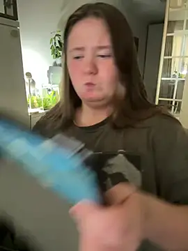 remirann  online show from 03-18-25, 03:53