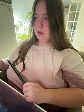 remirann  online show from 10-19-25, 04:51