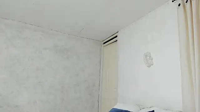 rosaaliiaa1 online show from 02-23-25, 09:16