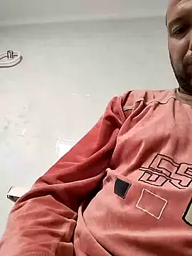 Snapshot of juandi21cm chatting on 12-22-24, 08:05 juandi21cm online show from 12-22-24, 08:05