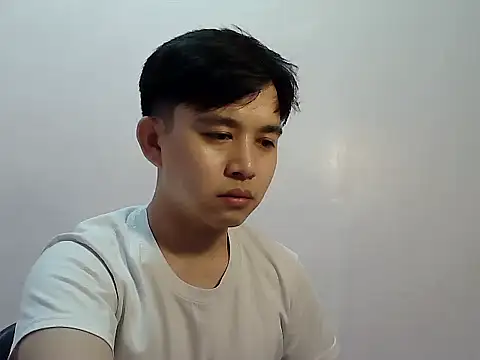 Snapshot of alfonsoasiancutie chatting on 10-25-25, 12:13 alfonsoasiancutie online show from 10-25-25, 12:13