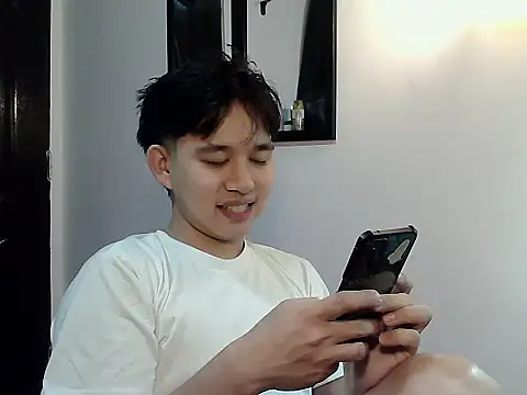 alfonsoasiancutie online show from 12-18-25, 12:11