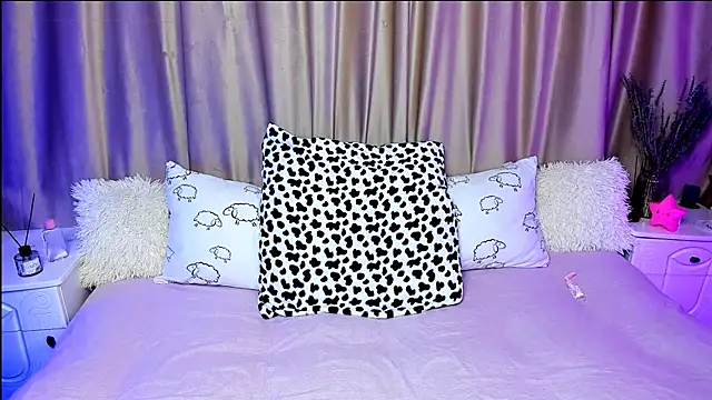 LilyStarlight online show from 09-21-25, 03:41