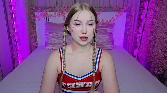Snapshot of LilyStarlight chatting on 07-16-26, 03:34 LilyStarlight online show from 07-16-26, 03:34