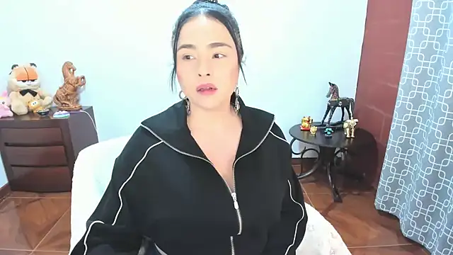 lusciousxxx online show from 04-15-26, 08:20