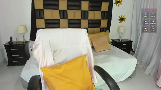 BarbieKano online show from 09-17-25, 11:39