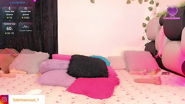 Snapshot of sabrinamossii chatting on 06-02-26, 07:32 sabrinamossii online show from 06-02-26, 07:32