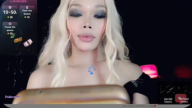 Snapshot of sugar_bbyxx chatting on 12-14-24, 02:23 sugar bbyxx online show from 12-14-24, 02:23