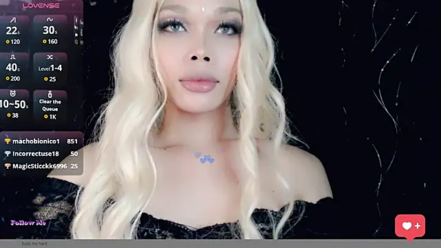 Snapshot of sugar_bbyxx chatting on 12-20-24, 10:27 sugar bbyxx online show from 12-20-24, 10:27