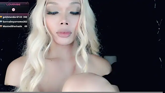 Snapshot of sugar_bbyxx chatting on 12-28-24, 11:52 sugar bbyxx online show from 12-28-24, 11:52