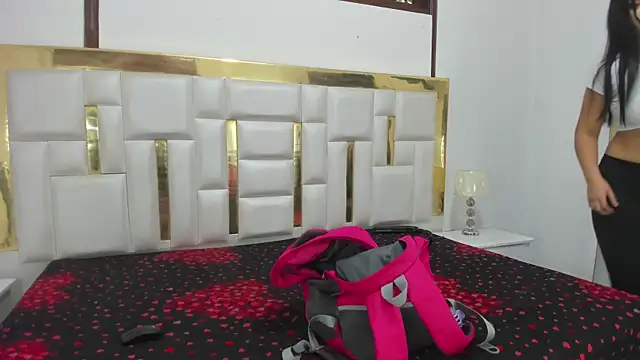 Kylieandjhonny online show from 01-24-25, 09:15