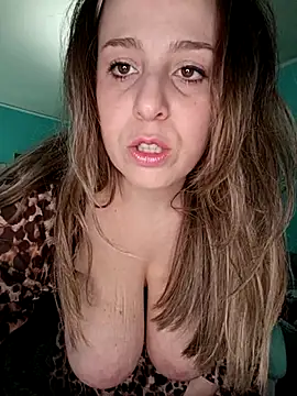 Snapshot of Emma96_hot chatting on 03-13-25, 05:18 Emma96 hot online show from 03-13-25, 05:18