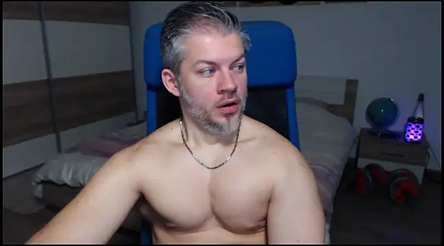 RobbyShawz online show from 12-17-24, 05:29