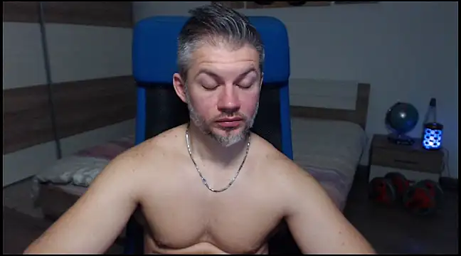 RobbyShawz online show from 12-30-24, 09:59