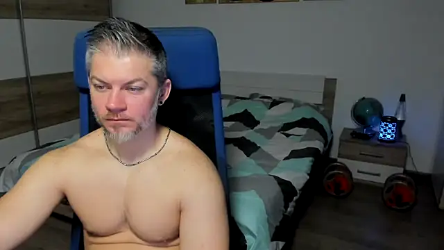 RobbyShawz online show from 01-11-25, 05:41