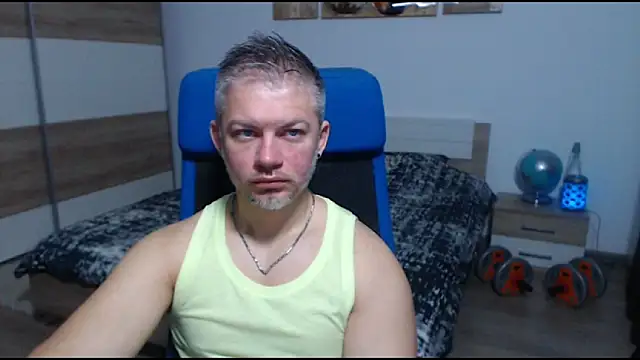 RobbyShawz online show from 10-31-25, 05:52