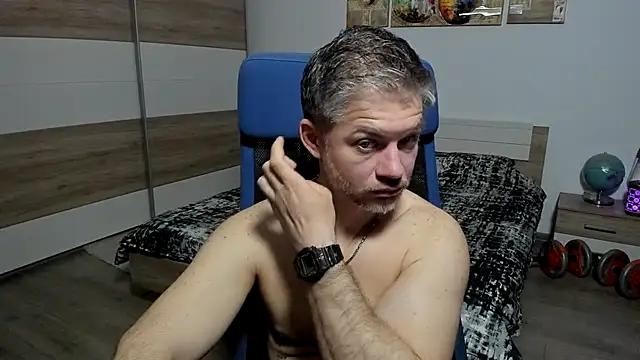Snapshot of RobbyShawz chatting on 04-24-26, 04:26 RobbyShawz online show from 04-24-26, 04:26