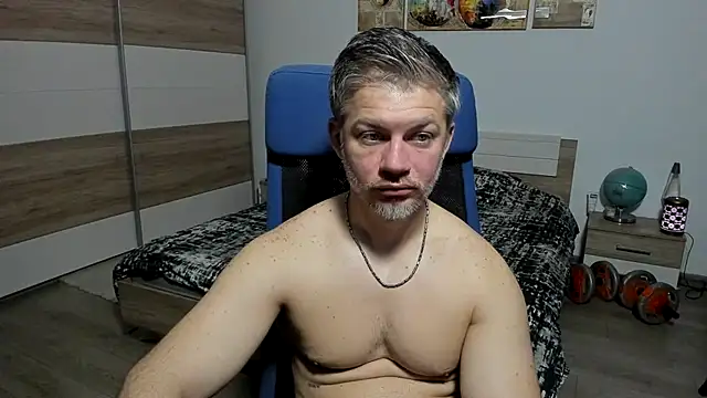 Snapshot of RobbyShawz chatting on 05-04-26, 04:41 RobbyShawz online show from 05-04-26, 04:41